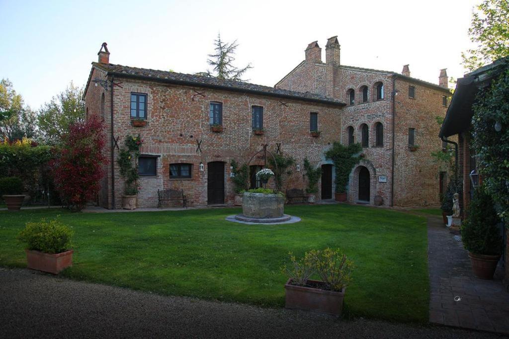 Equo Suites Petrignano Del Lago Exterior photo